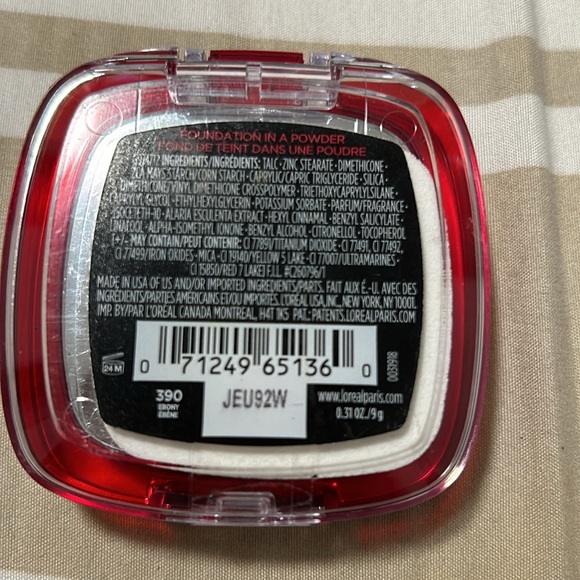 Foundation in power L’Oréal infallible fresh wear 390 Ebony new - Picture 2 of 2